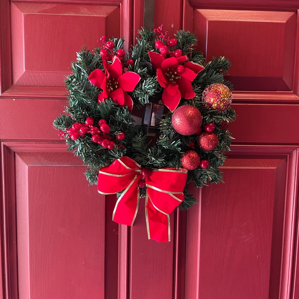 NEW  Artificial Christmas Wreath
